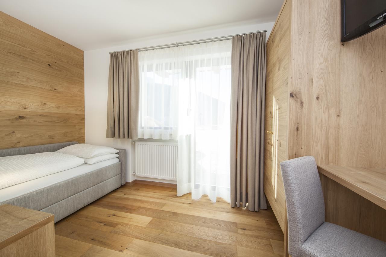 Hotel Garni Morene Сельва-ді-Валь-Гардена Екстер'єр фото